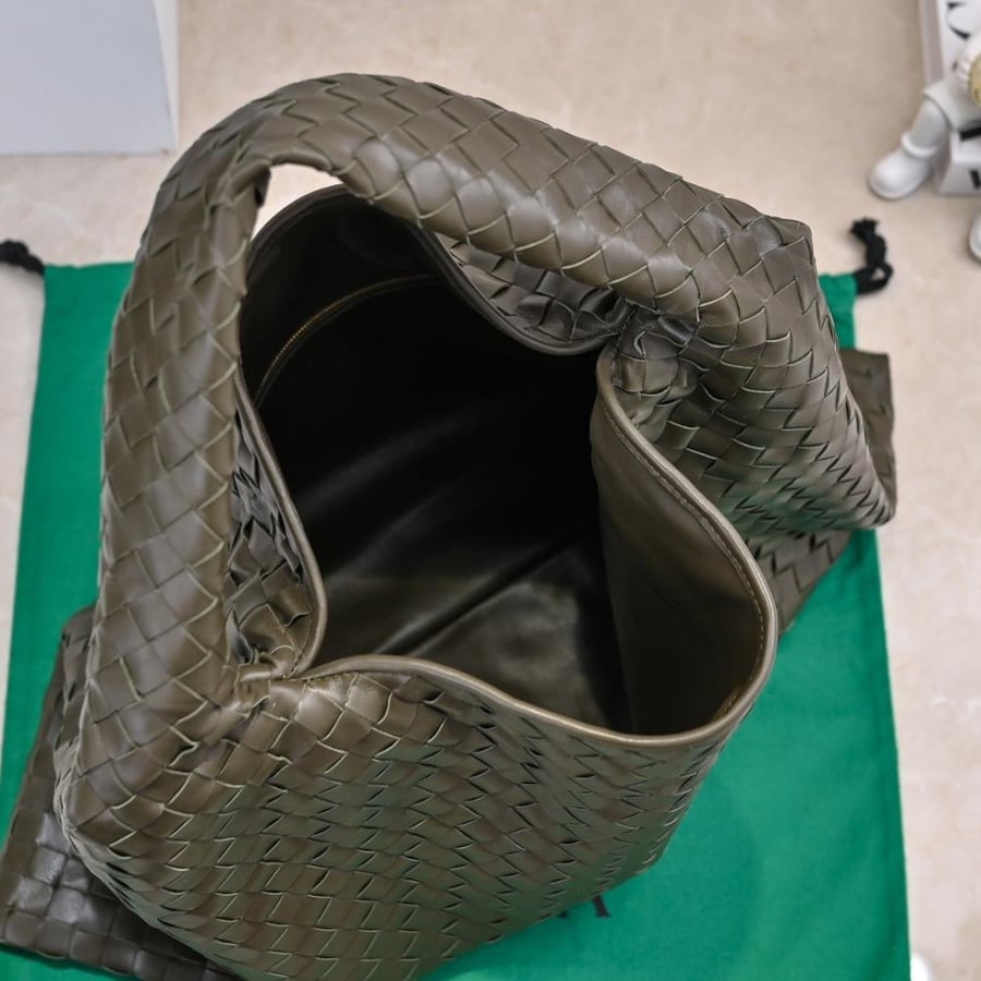 BV New Large Hop Bag 54cm