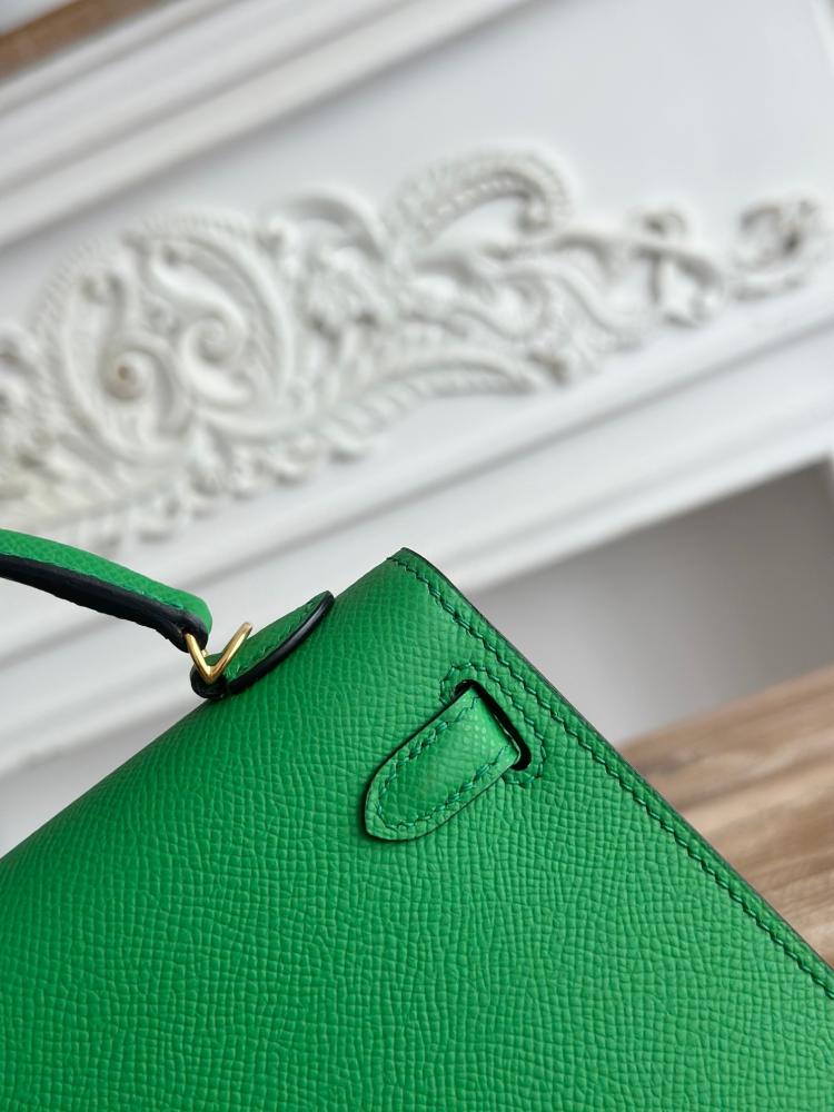 Hermes Mini Kelly II Bag 19cm - Bright Green / Gold Hardware