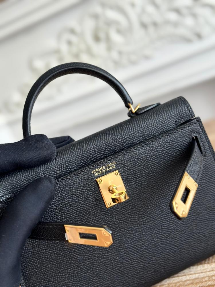 Hermes Mini Kelly II Bag 19cm - Black / Gold Hardware