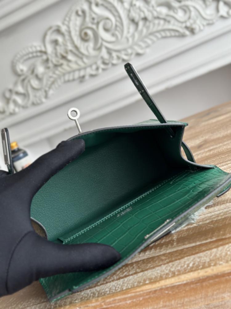 Hermes Kelly Mini Pochette 22cm - Emerald Green / Silver Hardware