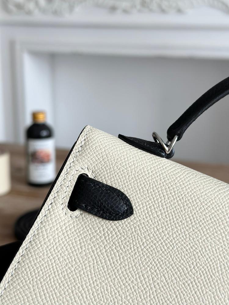 Hermes Mini Kelly II Bag 19cm - Ecru & Black / Silver Hardware