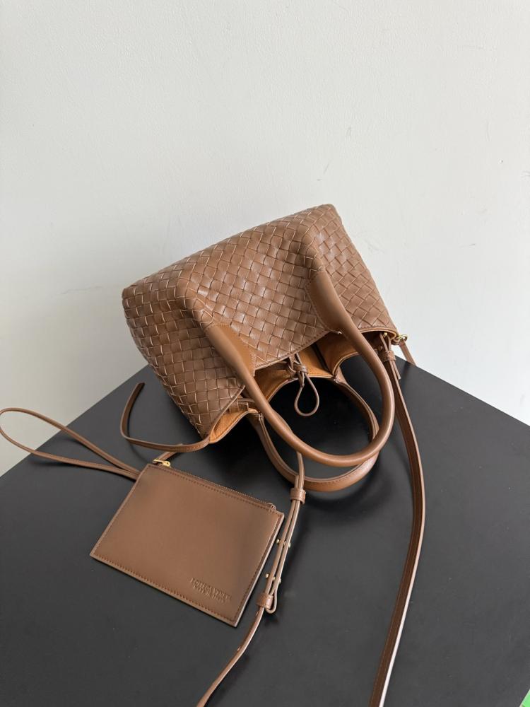 BV Pinacoteca Bag 24cm