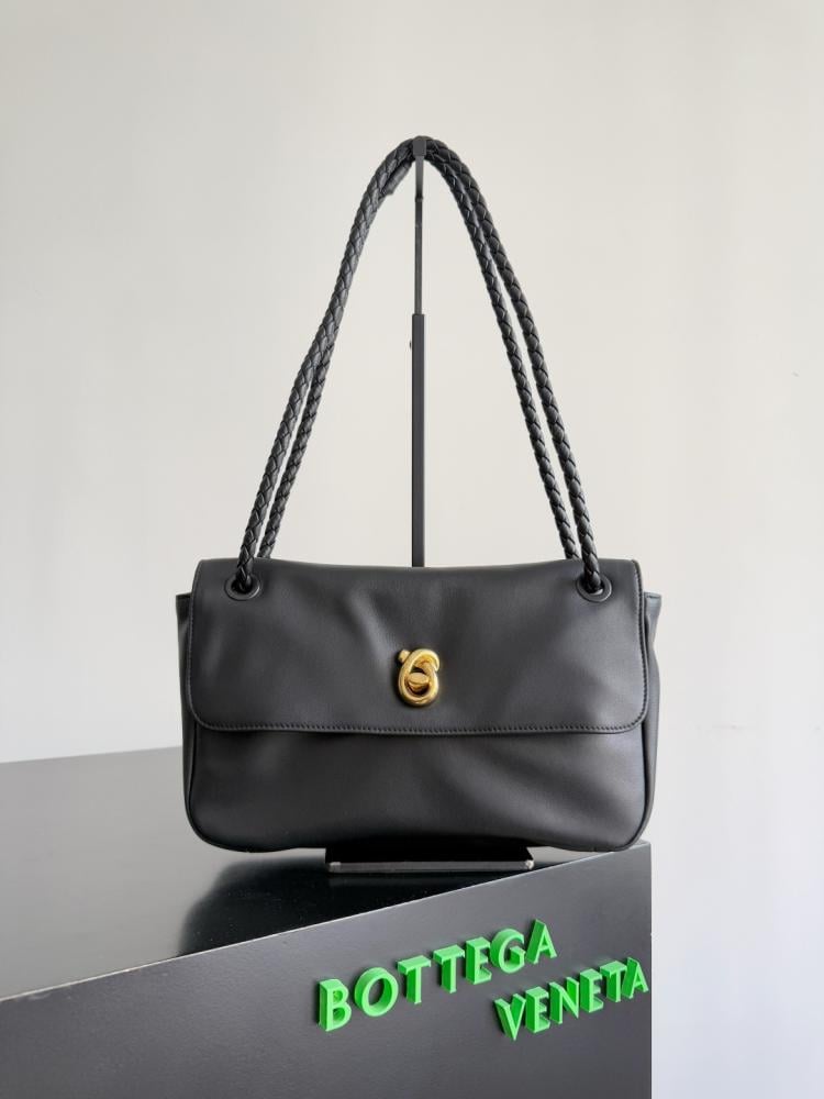 Bottega Veneta New Madison Bag 27cm