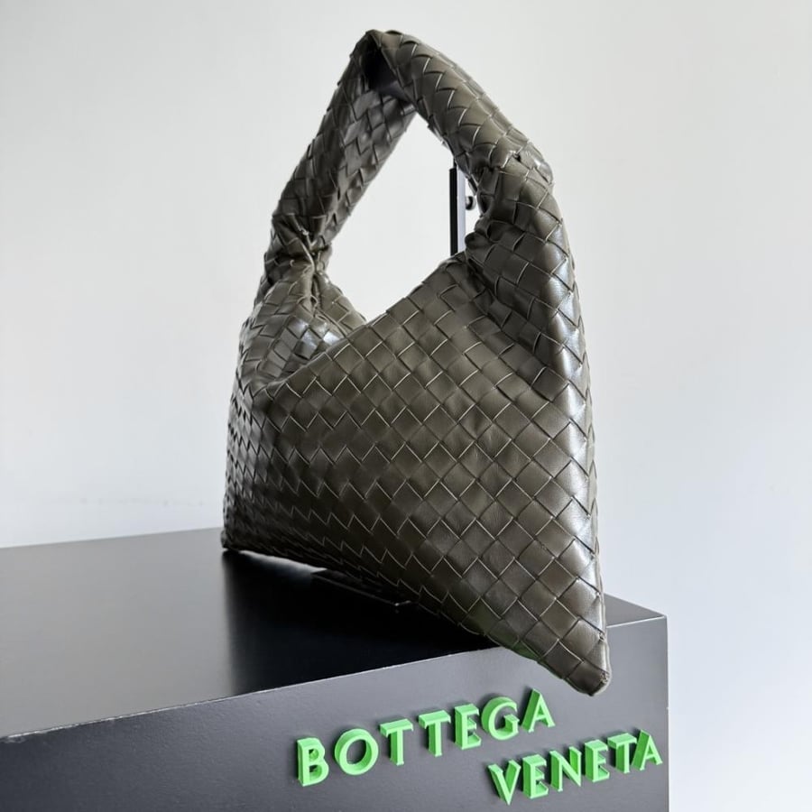BV New Medium Hop Bag 46cm (Leather)