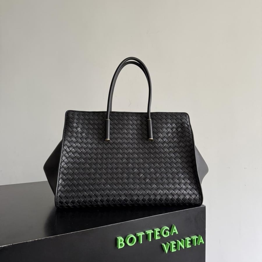 BV BarBara Tote Bag 37cm