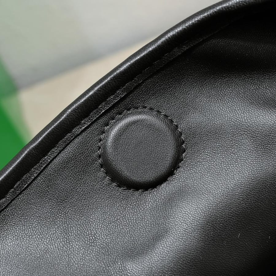 BV New Large Hop Bag 54cm