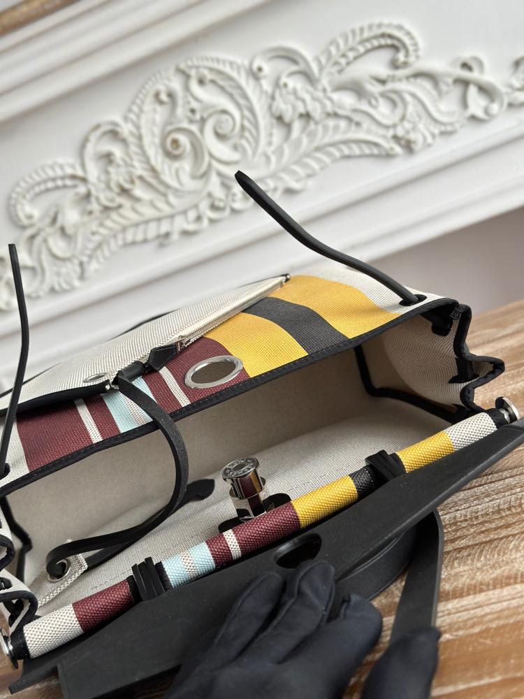 Hermes Herbag Zip 31 (Printed & Patterned Canvas Edition)