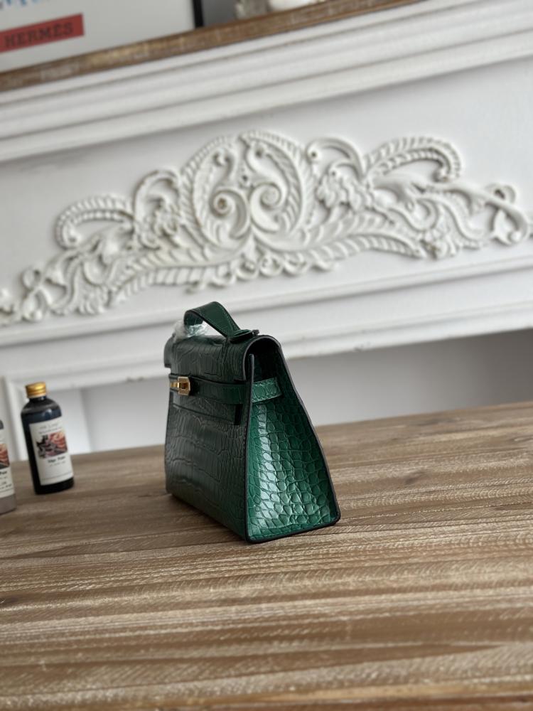 Hermes Kelly Mini Pochette 22cm - Emerald Green / Gold Hardware