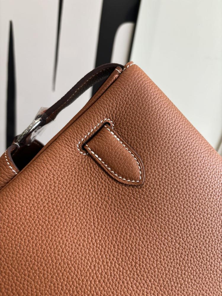 Hermes Kelly Messenger Bag 32cm - Caramel / Silver Hardware