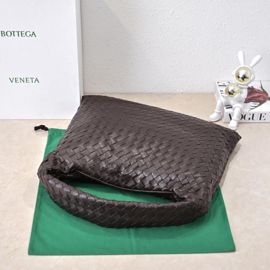 BV New Medium Hop Bag 46cm (Leather)