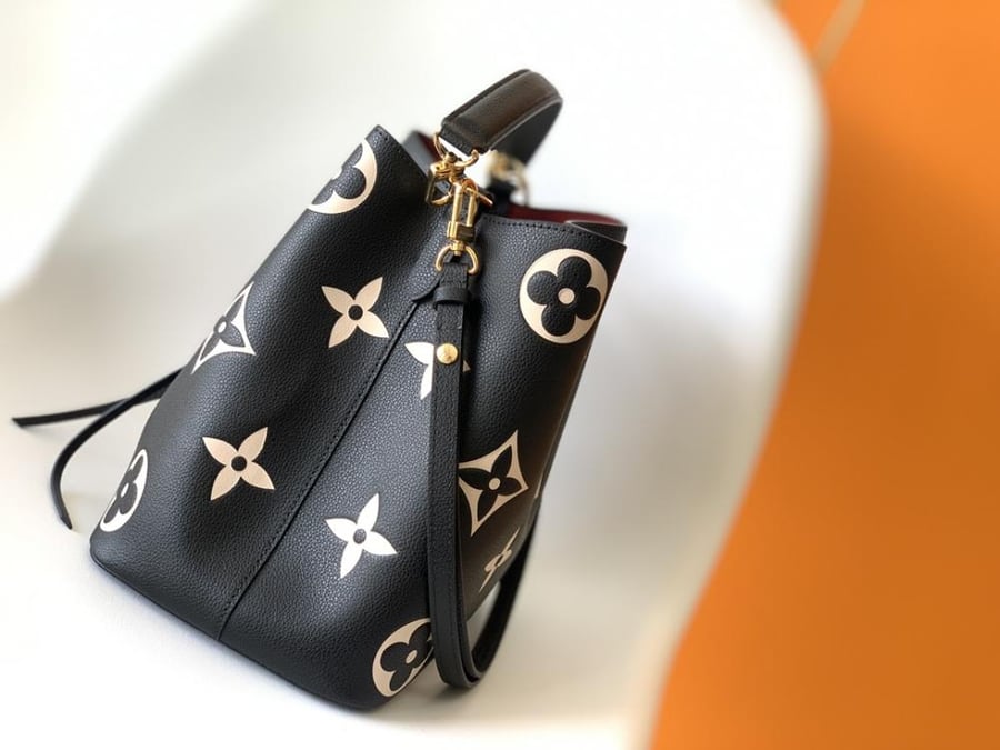 LV NéoNoé MM Monogram Empreinte
