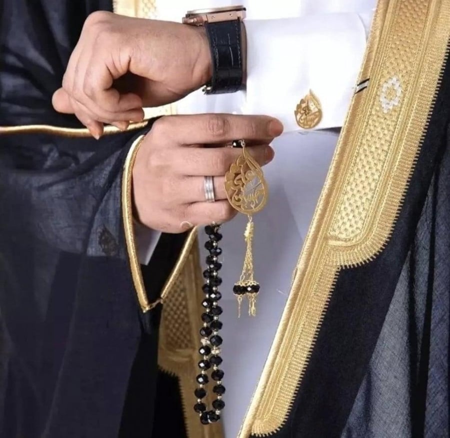 كبك رجالي مع سبحة مطلية بالاسم هدية فاخرة