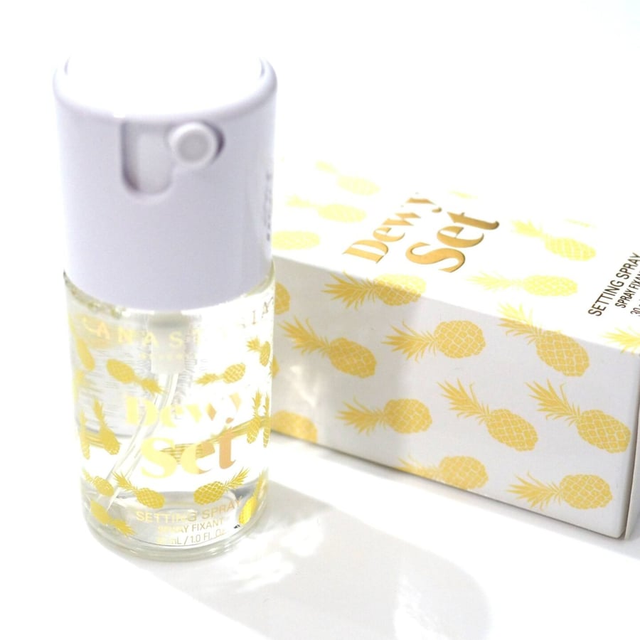 Makeup setting spray Dewy with pineapple from the brand Anastasia - 30 ml