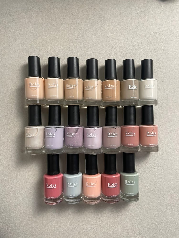 Nail polish from Rolls brand - 92