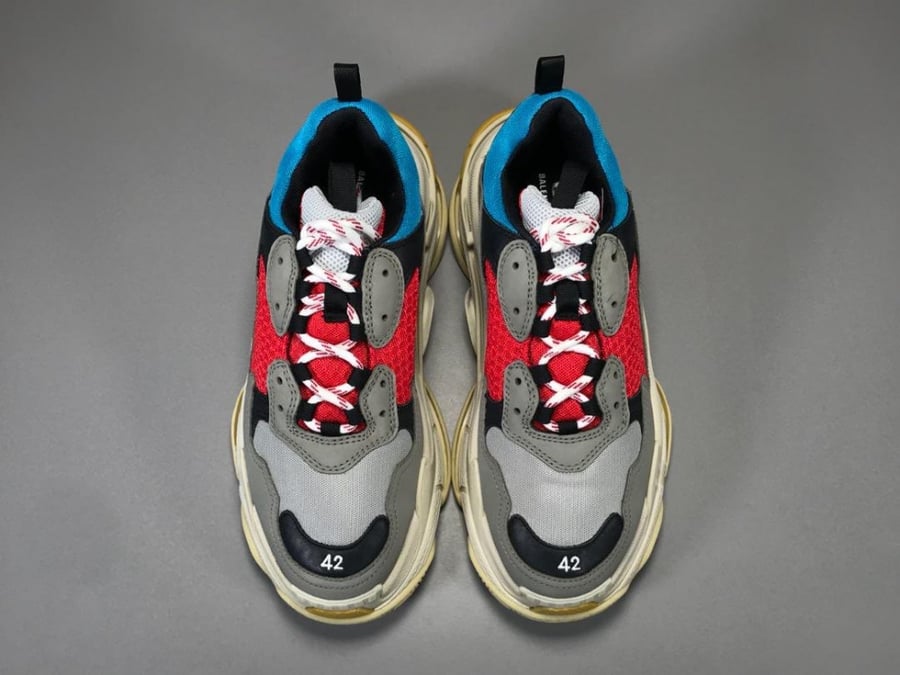 balenciaga triple s multicolor