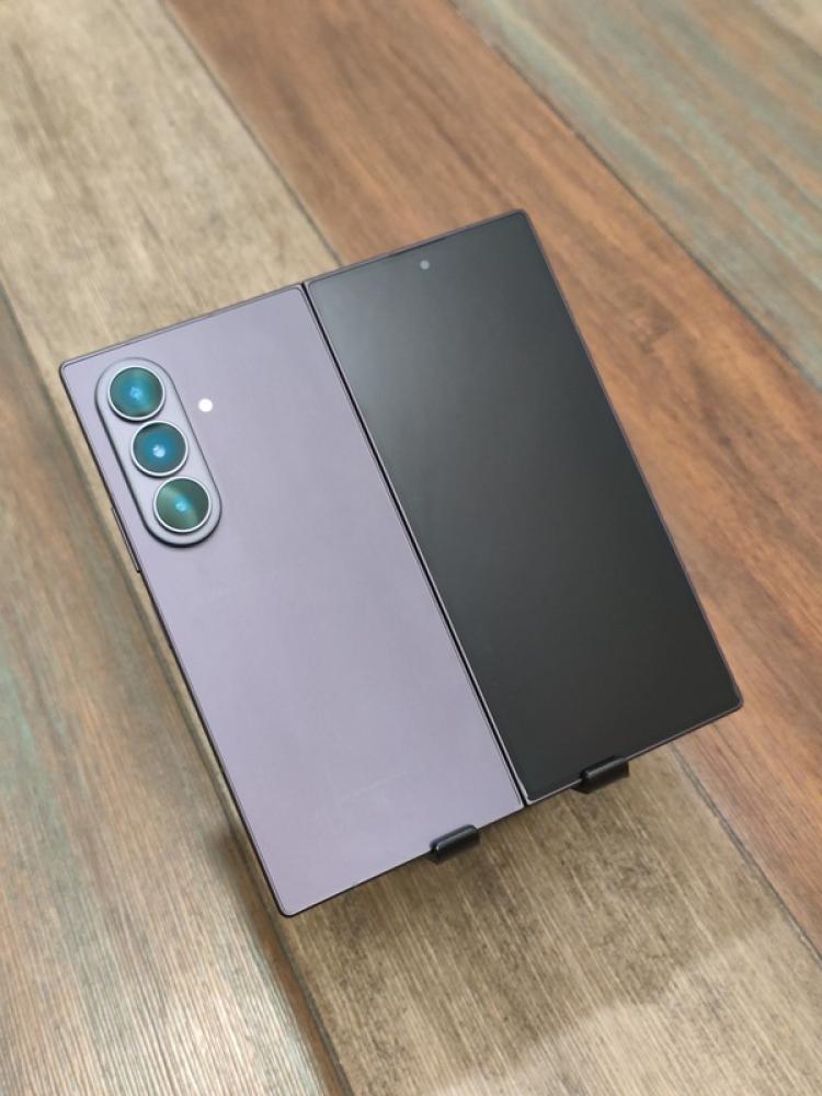 جوال Samsung Galaxy Z Fold8 Ultra