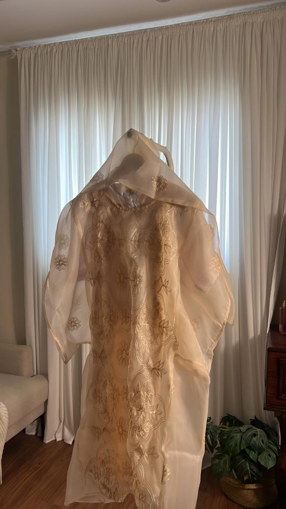 مسدح حجازي للأطفال، محتوياته (اللقطات الخارجية مع تبطين ،سديرية، مدورة ، طرحة )