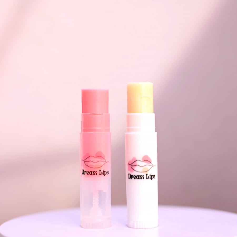 Lip moisturizer