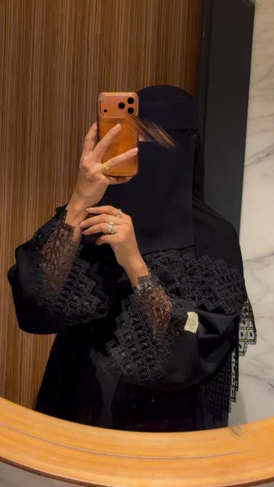 عباية الشبك جوبير -نص كلوش -قماش كريب إنترنت -مقفله ازارير