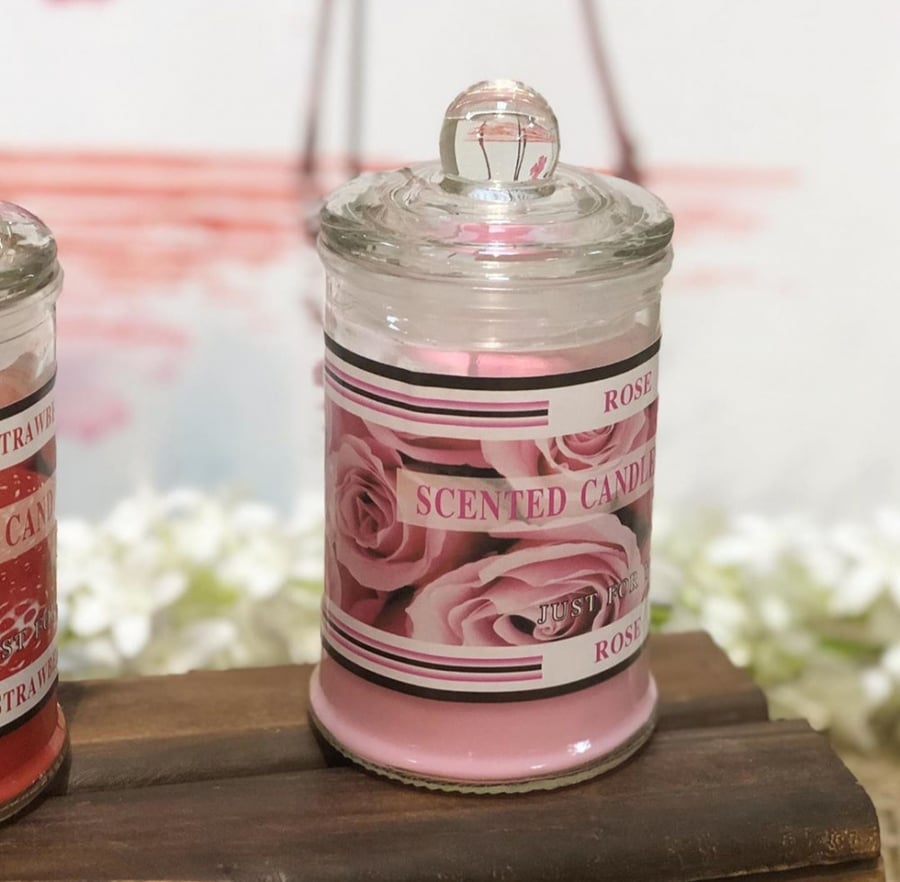Glass jar candle
