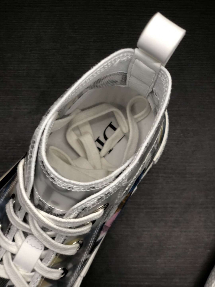 B23 HIGH-TOP SNEAKER