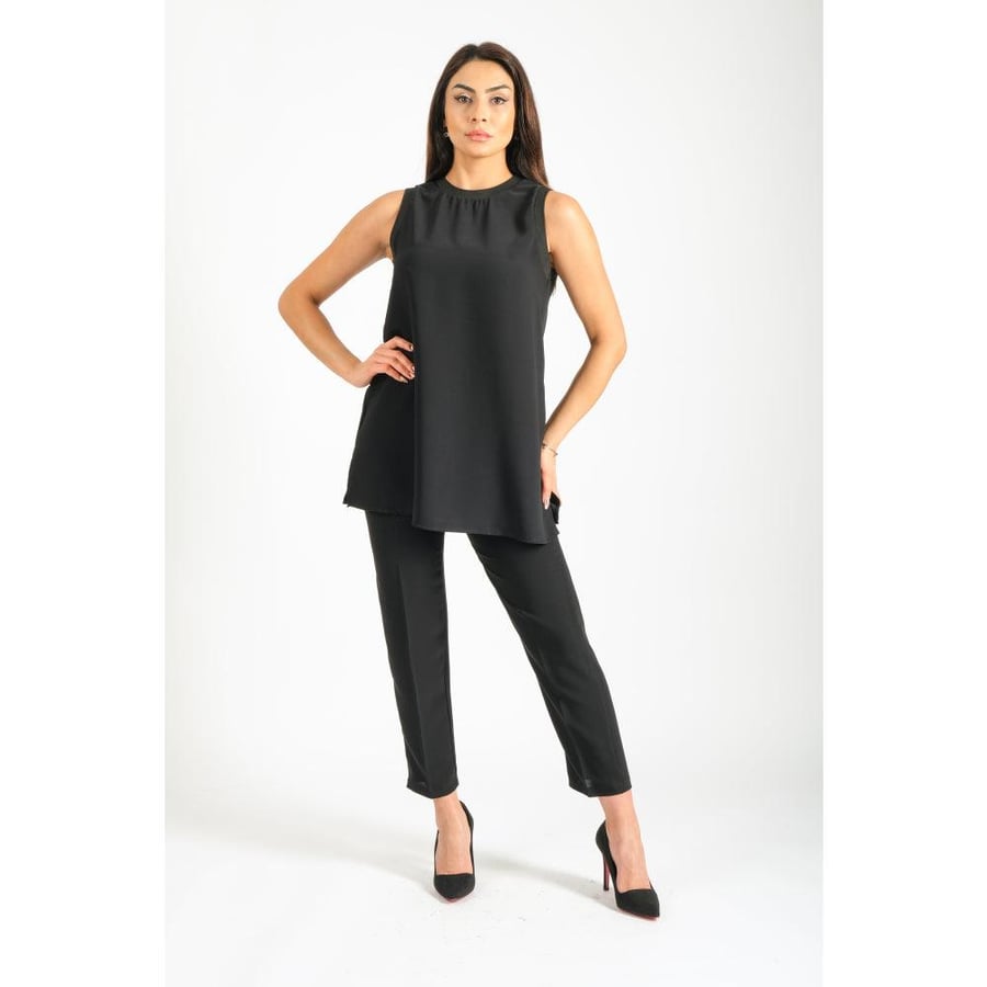 Londonella Women's Long Sleevesless Blouse With Pants Set / Under the Abaya - 100238