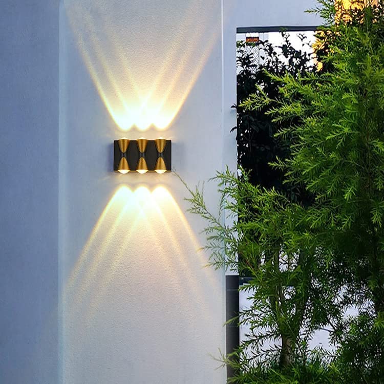 إضاءة حائط LED خارجي 6 واط اســـود مــع ذهــبــي