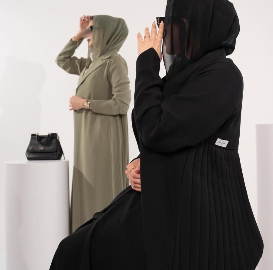 عبايه ليري
