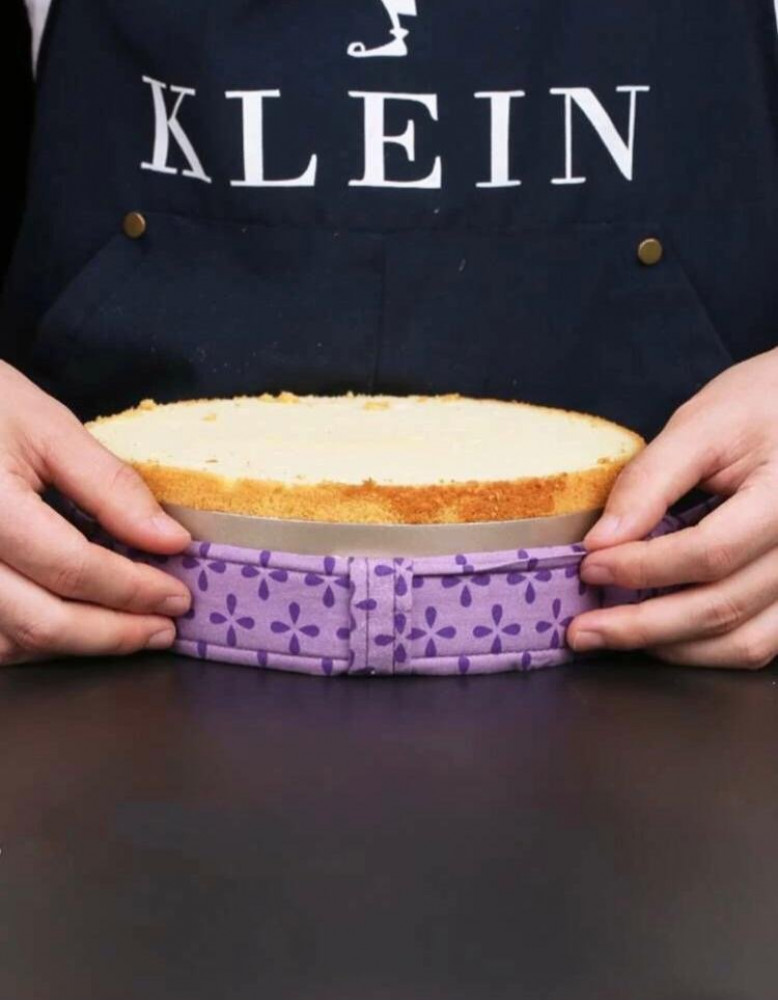 Protection belt, cake belt