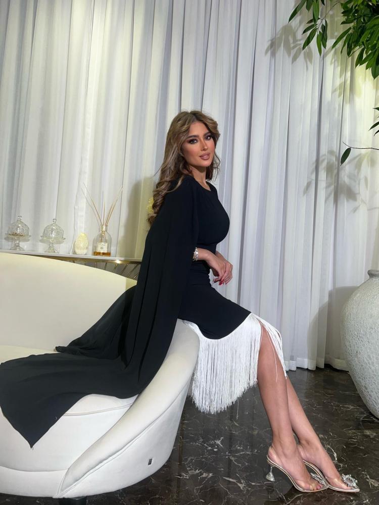 فستان كريب باطراف هدب
