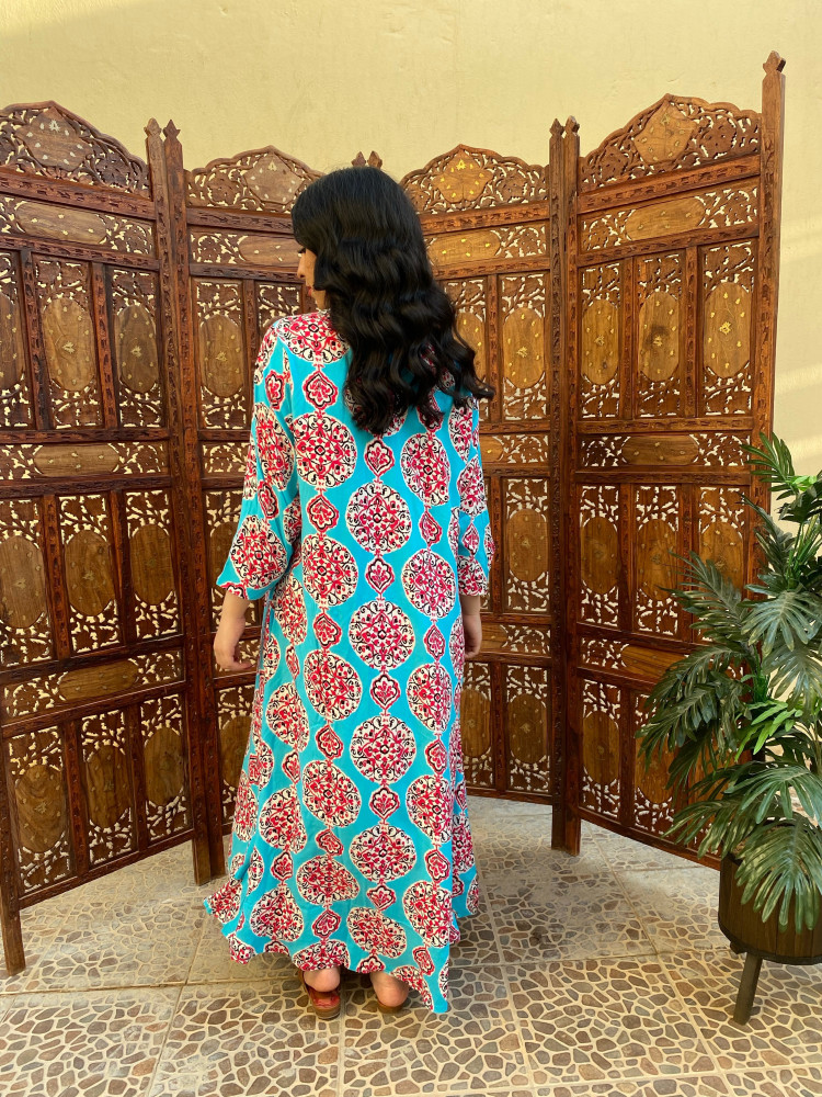 (تسليم فوري ) فستان