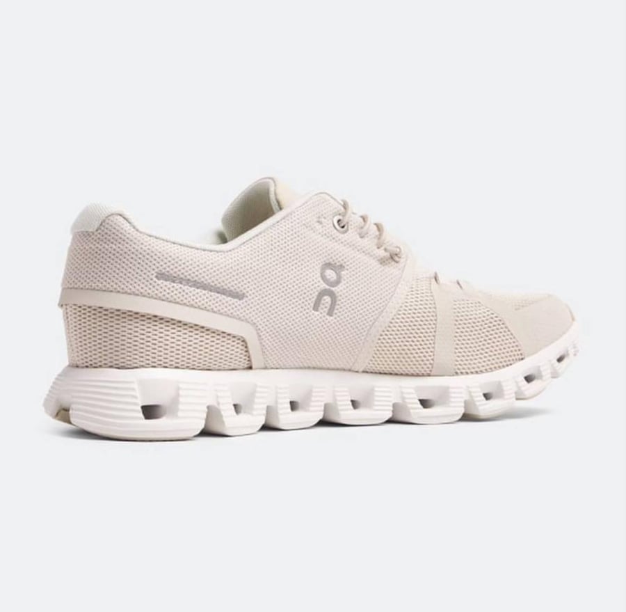 On running cloud 5 pearl white