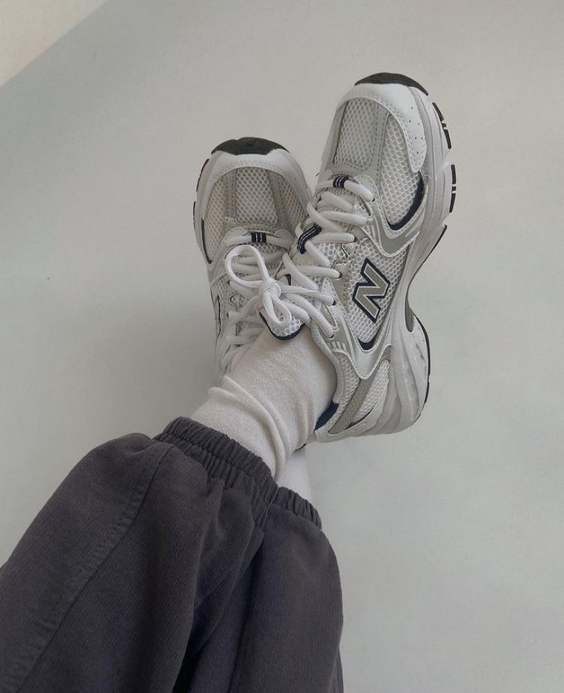 New balance 530’s white silver navy