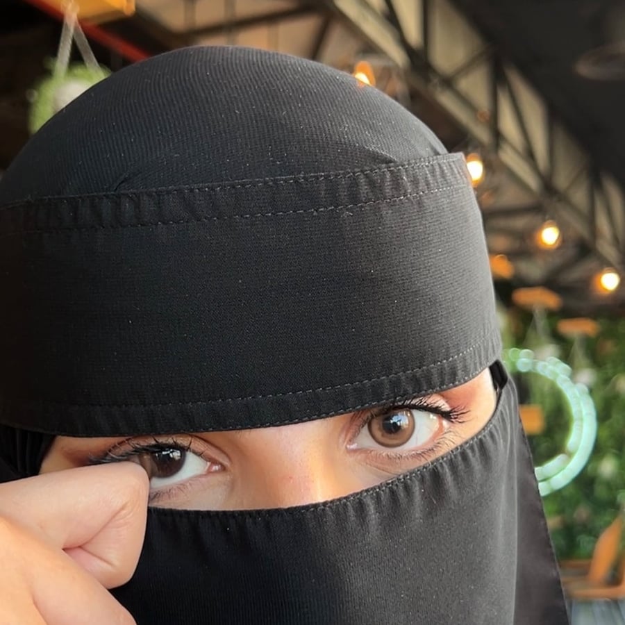 عدسات كولد برو