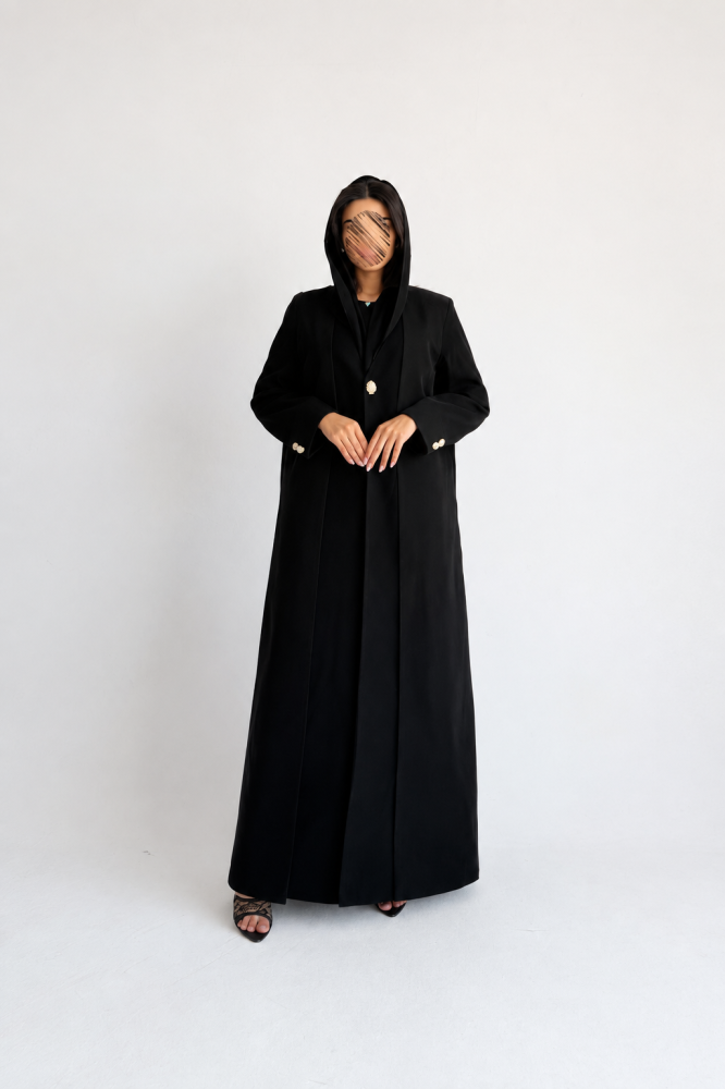 عباية بليزر بآزرار ذهبية
