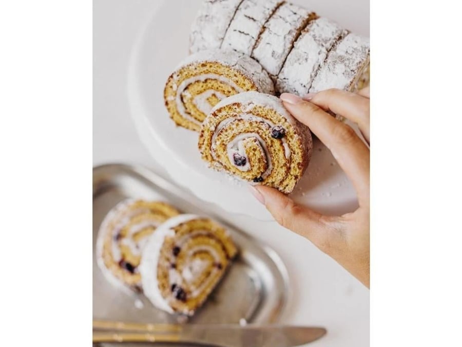 مارلينكا رول العسل بالتوت الأزرق – Marlenka Honey Roll Blueberry 300 جم