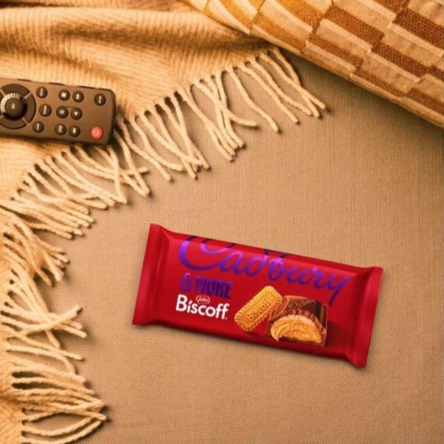 شوكولاتة كادبوري مع بسكويت بيسكوف لوتس 195 جم Cadbury & Lotus Biscoff Chocolate