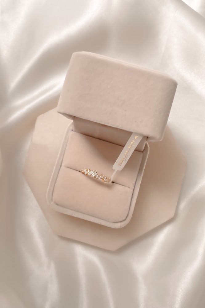 Ismerlda Ring