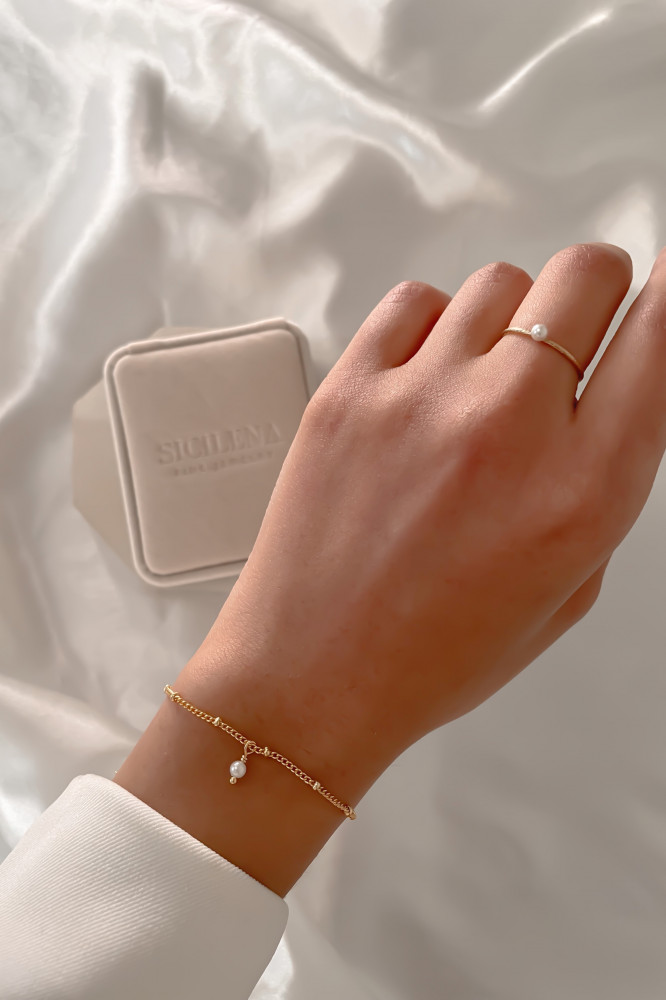 Alice Bracelet