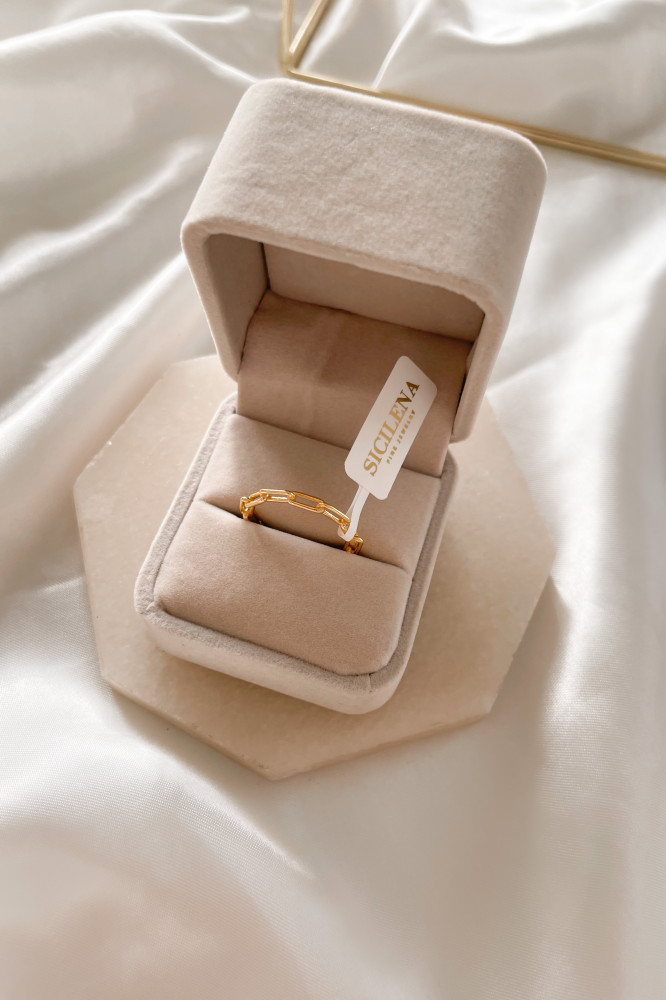 Bella Ring