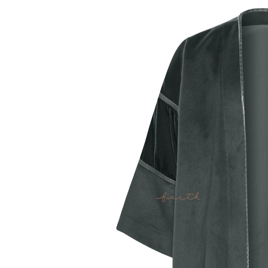 GREY VELVET & PYTHON ABAYA