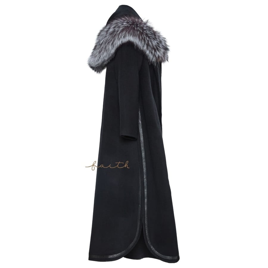 BLACK ALPACA & SILVER FOX FARWA / PYTHON ENDS