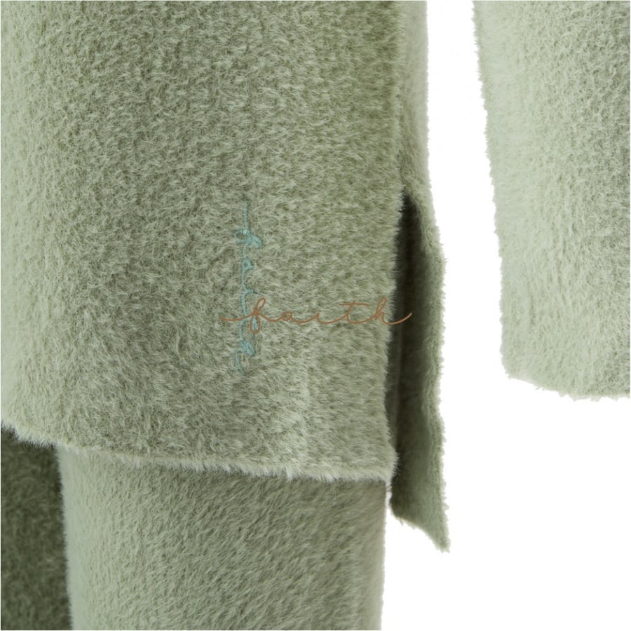 KIDS FOX FUR ON SHOULDERS GREEN FLUFFY SET