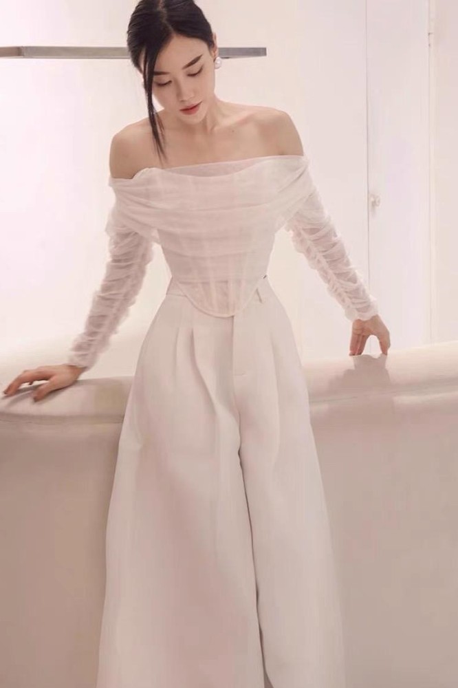 WOMEN TOP