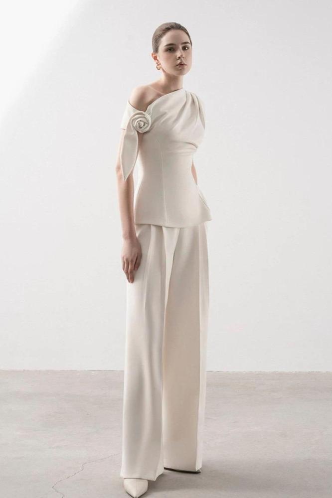 WOMEN TOP