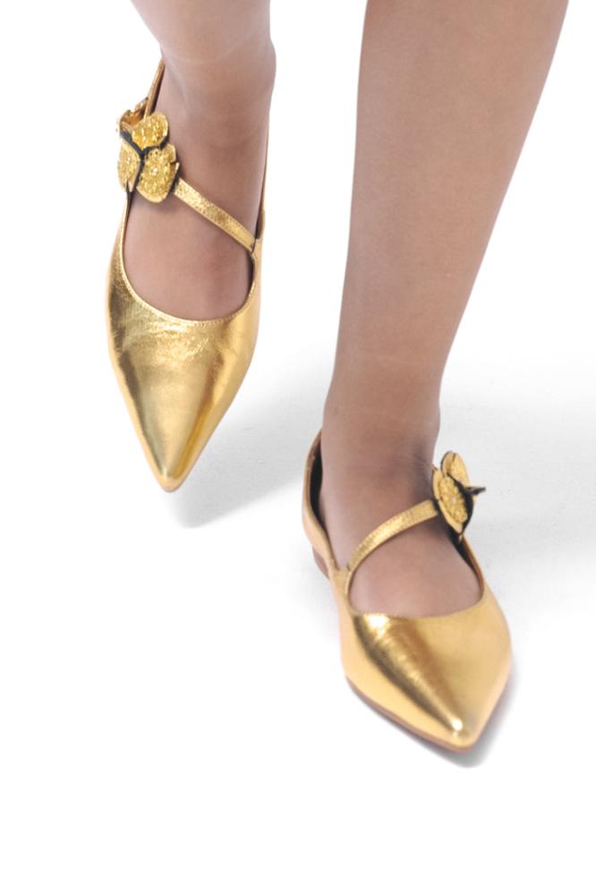 WOMEN FLAT