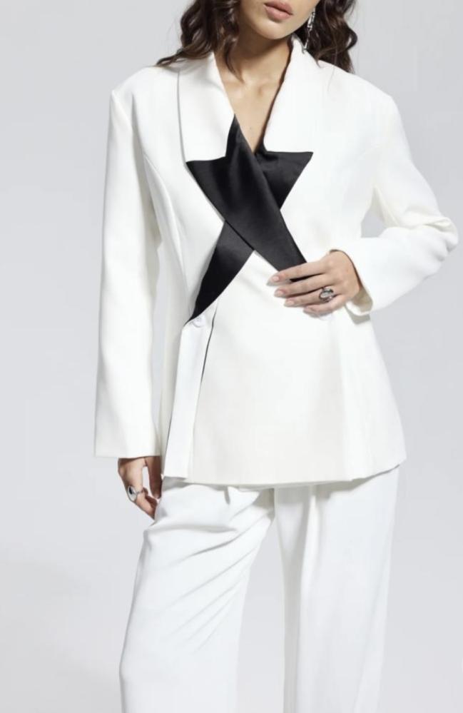 WOMEN JACKET