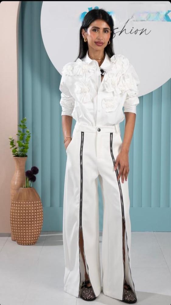 WOMEN TOP