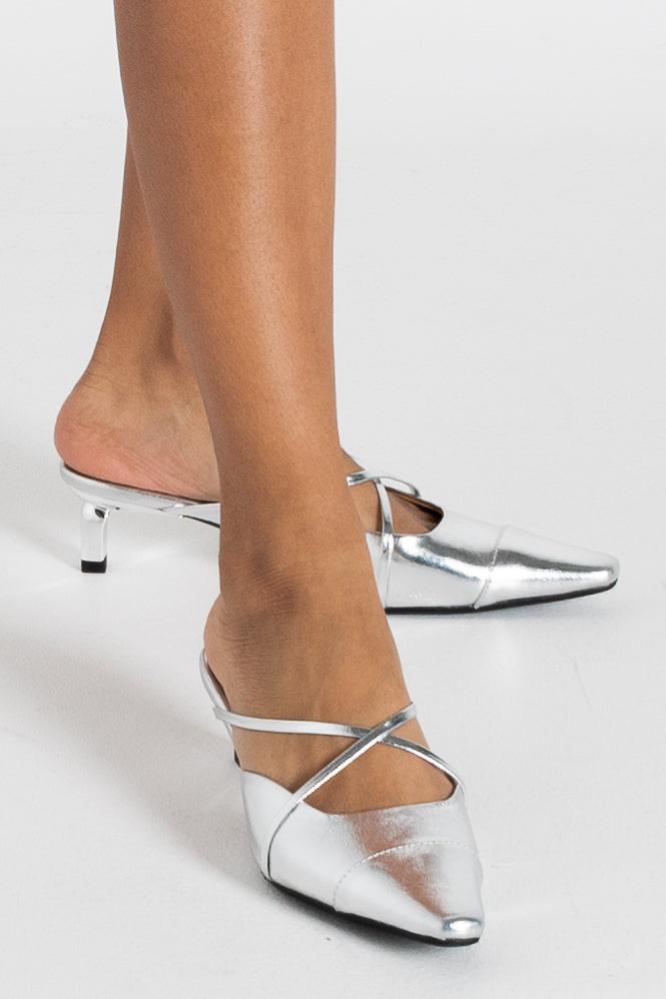 WOMEN HEELS
