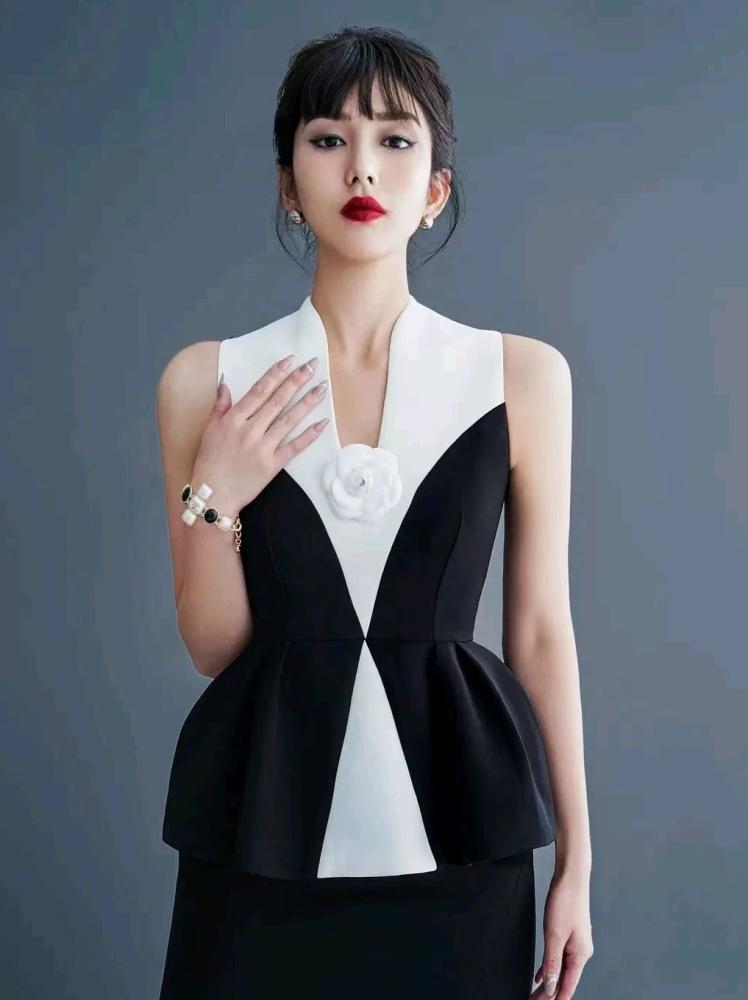 WOMEN DRESS